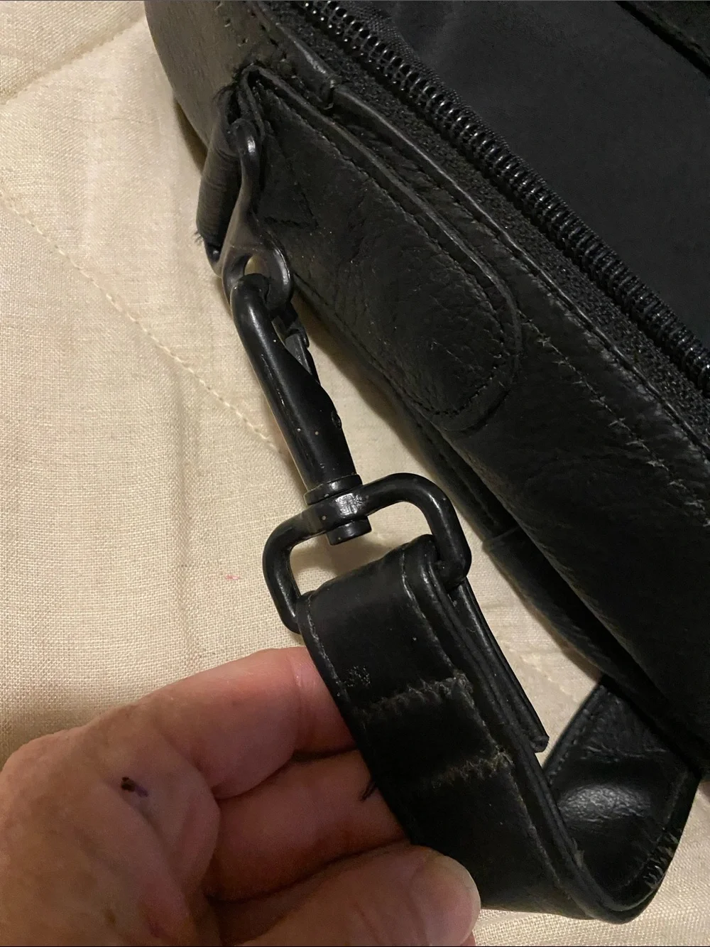N/A black laptop